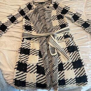 White House Black Market coat Sz SM